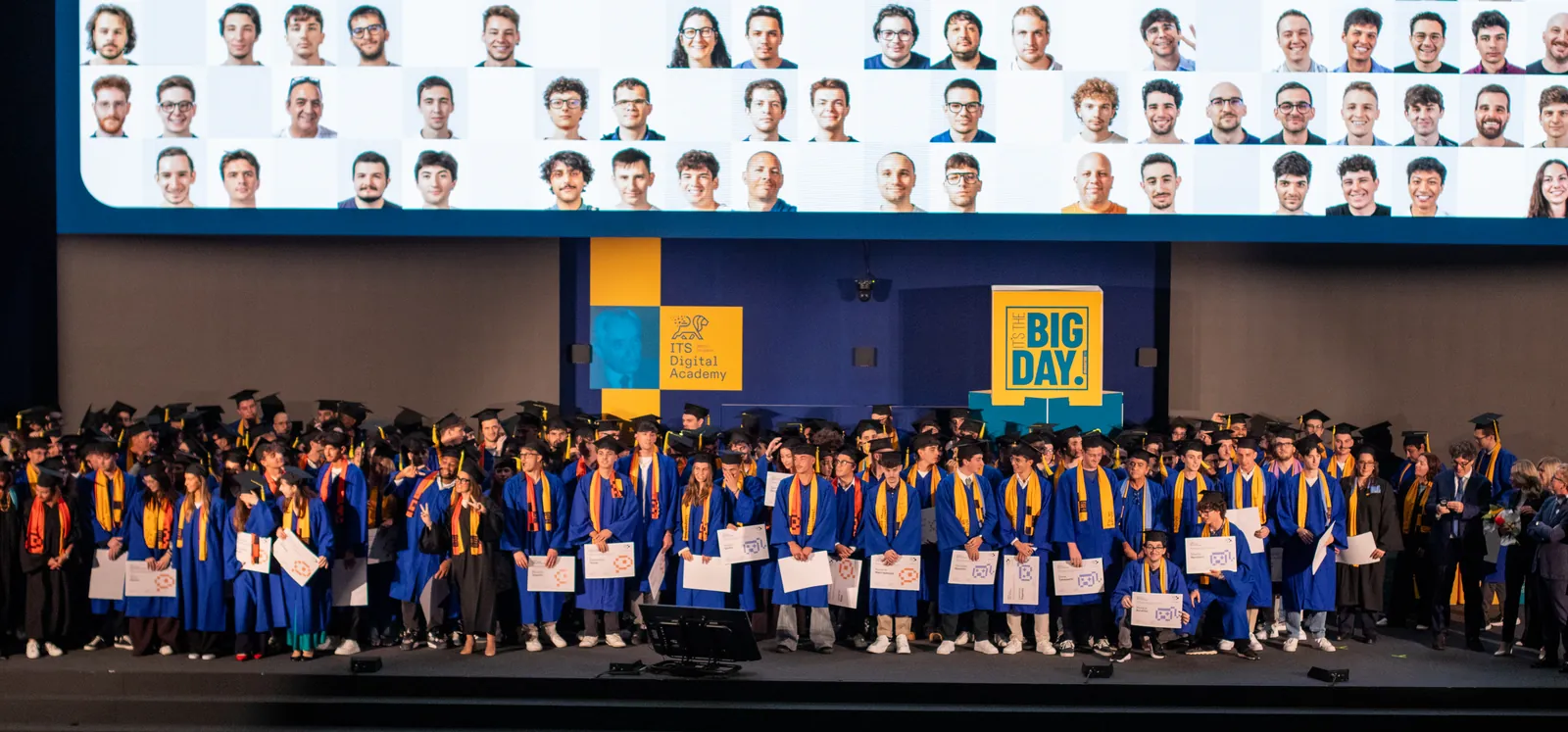 Diplomati sul palco